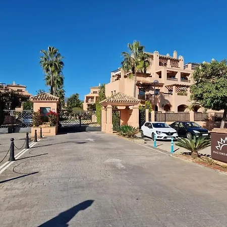 Piso En Lujosa Urbanizacion Hacienda Del Sol Daire