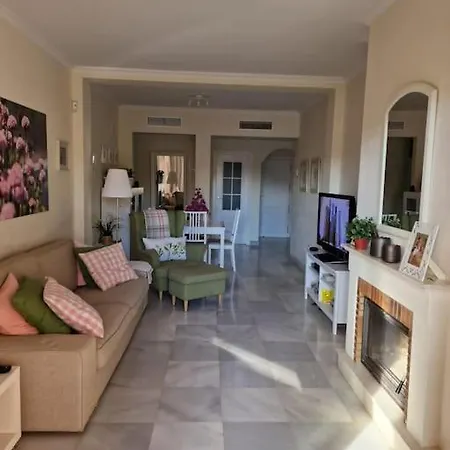 Piso En Lujosa Urbanizacion Hacienda Del Sol Estepona